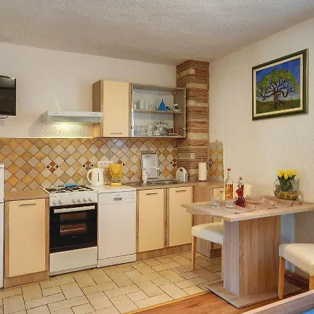 Apartment Casa Barat